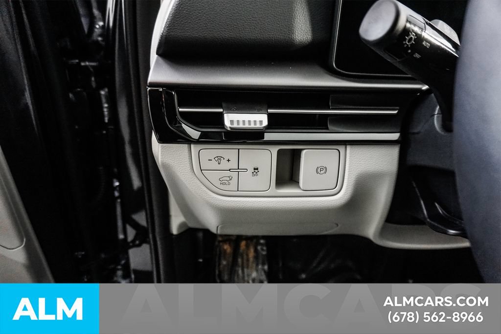 Used 2026 Kia Sportage EX FWD image 38