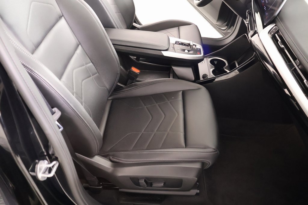 Used 2025 BMW X1 xDrive28i image 14