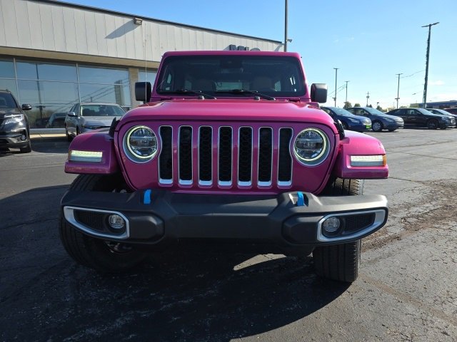 Used 2022 Jeep Wrangler Unlimited Sahara w/ Safety Group image 10