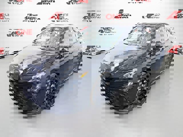 Certified 2025 Toyota Camry SE image 3