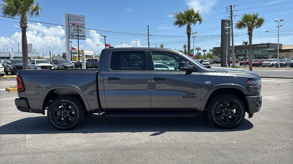 New 2026 RAM 1500 4x4 Crew Cab image 7