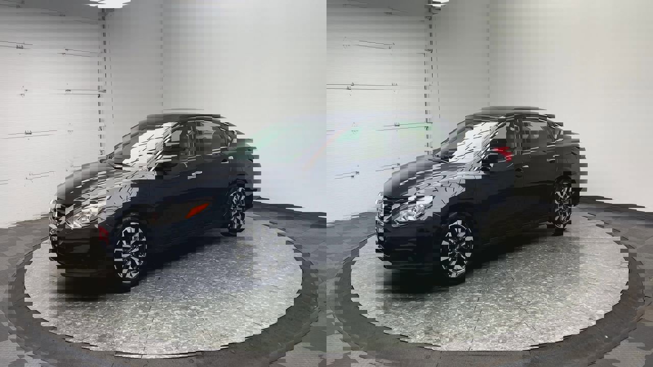 Used 2017 Nissan Altima 2.5 SV image 29
