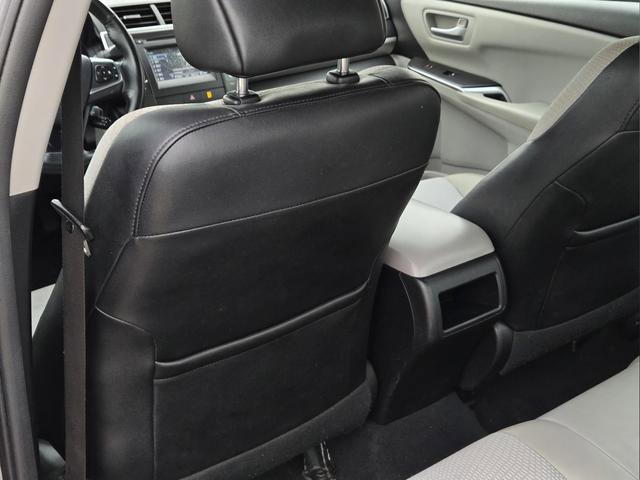Used 2016 Toyota Camry SE FWD image 17