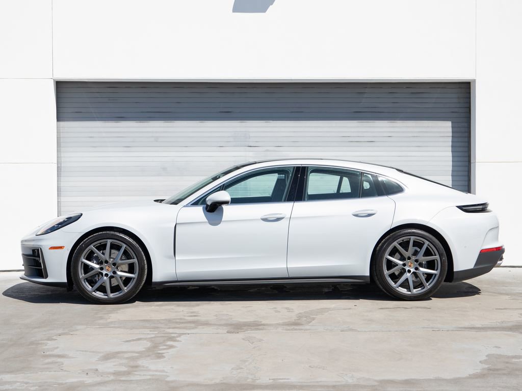 Certified 2025 Porsche Panamera 4 image 2