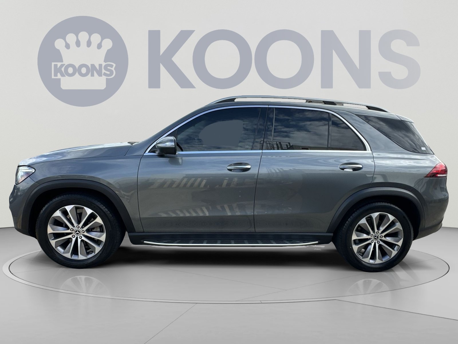 Used 2022 Mercedes-Benz GLE 350 4MATIC w/ Premium Package image 13