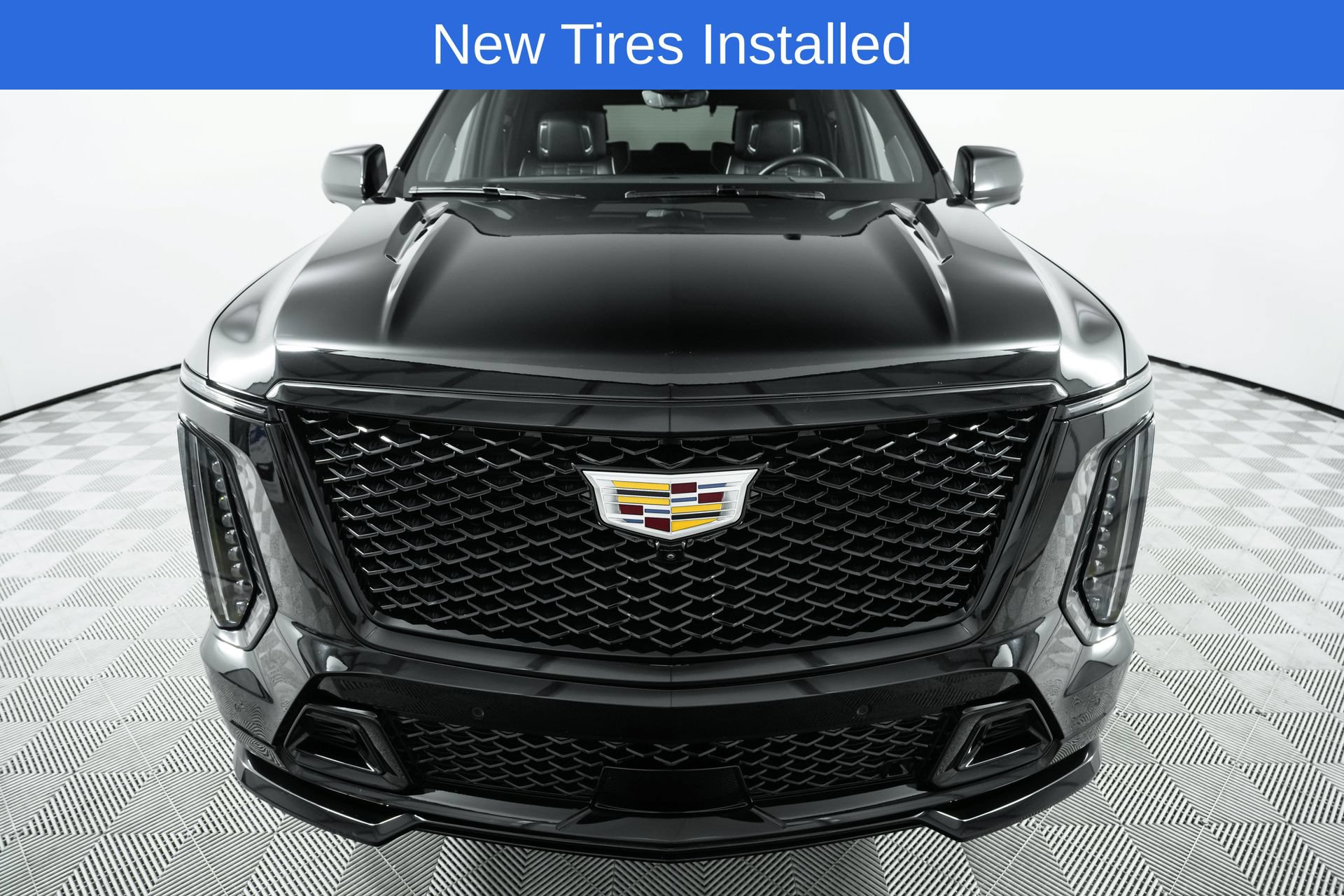 Used 2025 Cadillac Escalade V w/ LPO, Floor Liner Package AWD/4WD image 2