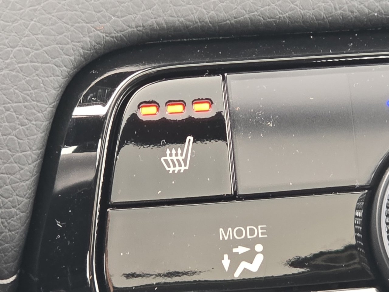 New 2025 Honda Pilot Touring image 8