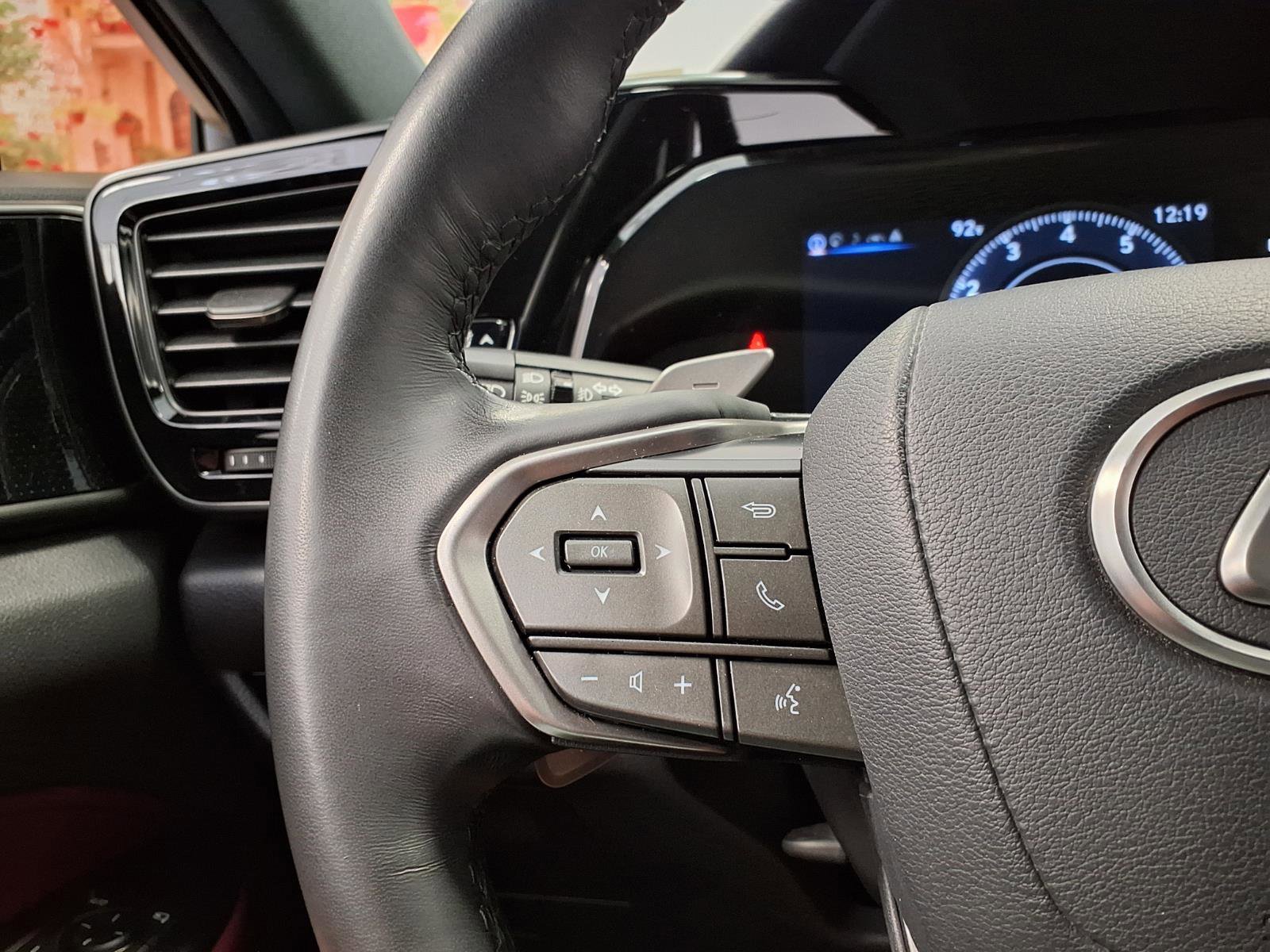 Used 2023 Lexus NX 250 FWD w/ Towing Package (2000 Lbs) image 27