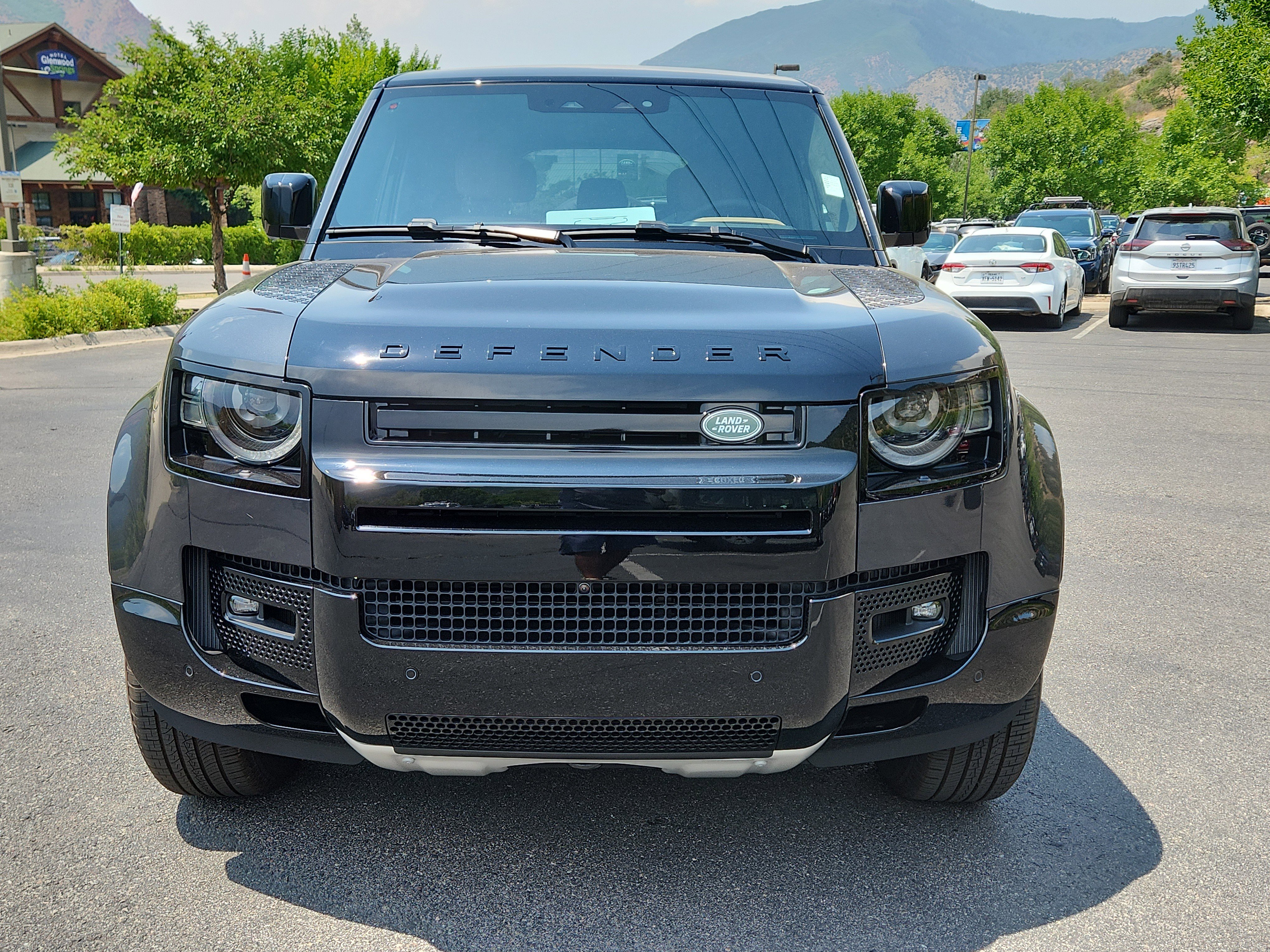 New 2025 Land Rover Defender 110 X image 7
