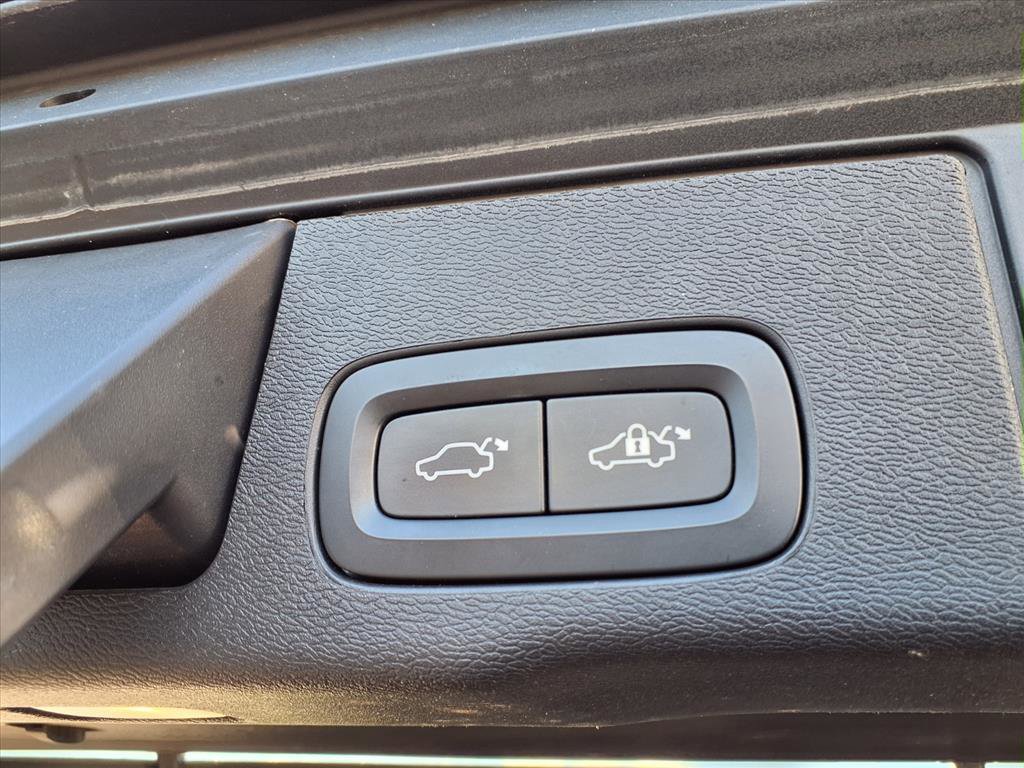 Used 2021 Volvo XC60 T5 Inscription w/ Advanced Package image 32