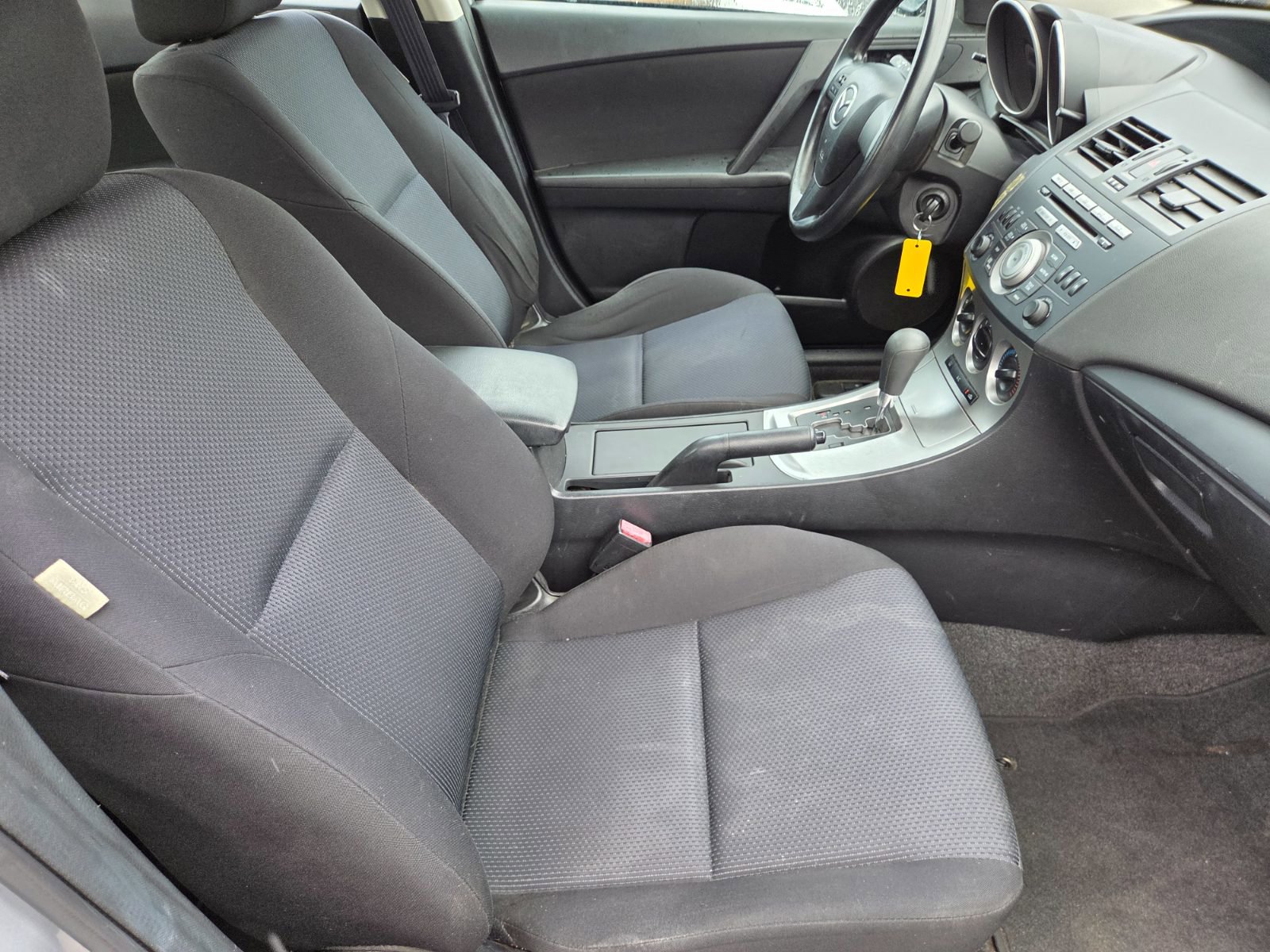 Used 2011 MAZDA MAZDA3 i Sport FWD image 15
