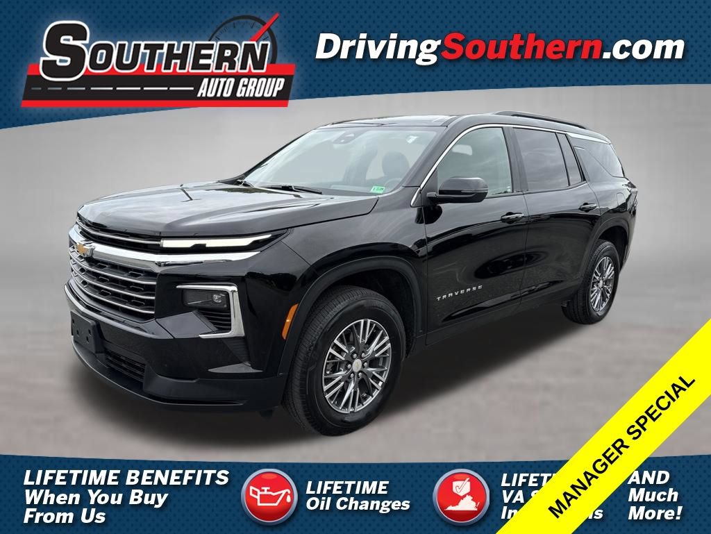 Used 2026 Chevrolet Traverse LT AWD/4WD image 1
