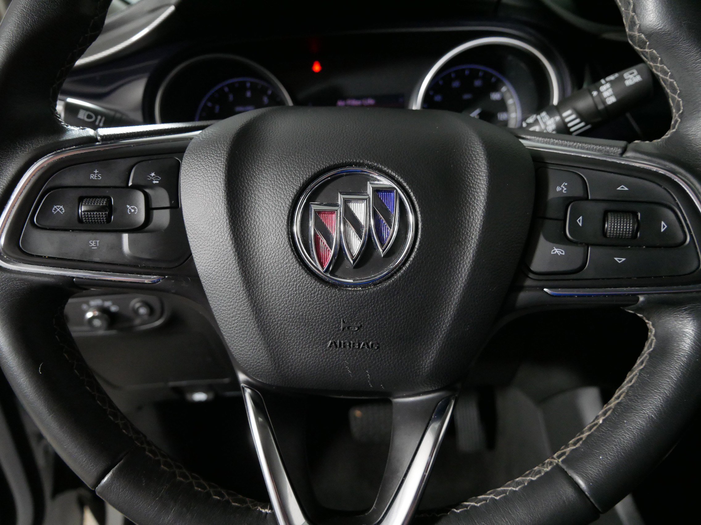 Used 2023 Buick Encore GX Preferred w/ Cold Weather Comfort Package image 25