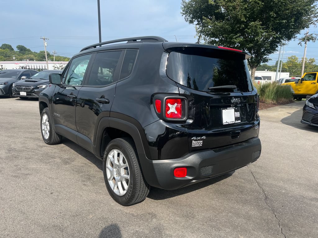 Used 2019 Jeep Renegade Latitude w/ Cold Weather Group AWD/4WD video 2