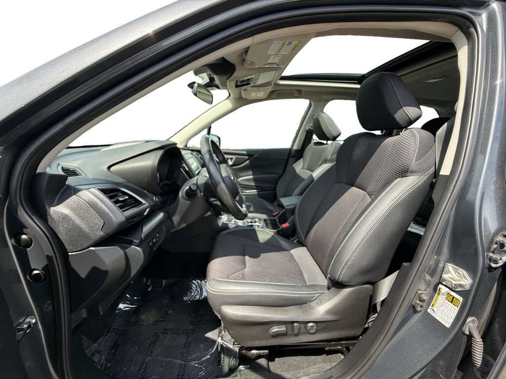 Used 2022 Subaru Forester Premium AWD/4WD image 9