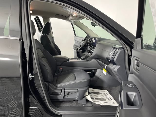 New 2026 Nissan Pathfinder SV FWD image 40