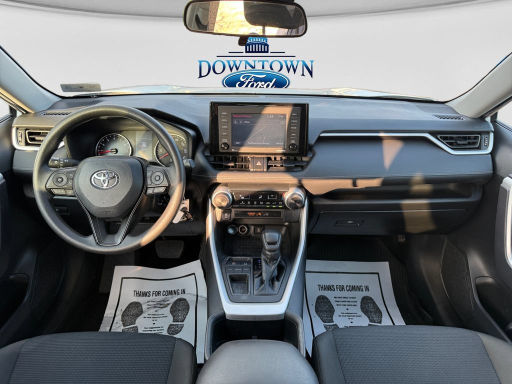 Used 2022 Toyota RAV4 LE w/ Carpet Mat Package (TMS) FWD image 29