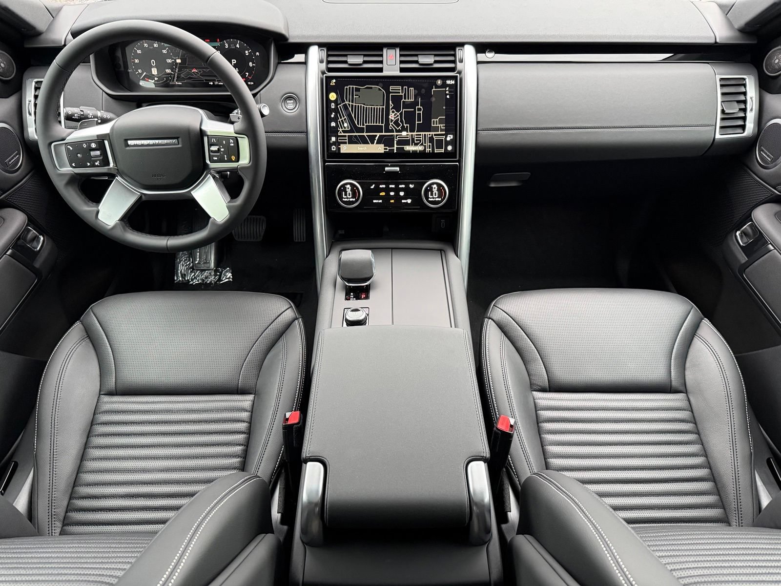 New 2026 Land Rover Discovery S AWD/4WD image 23