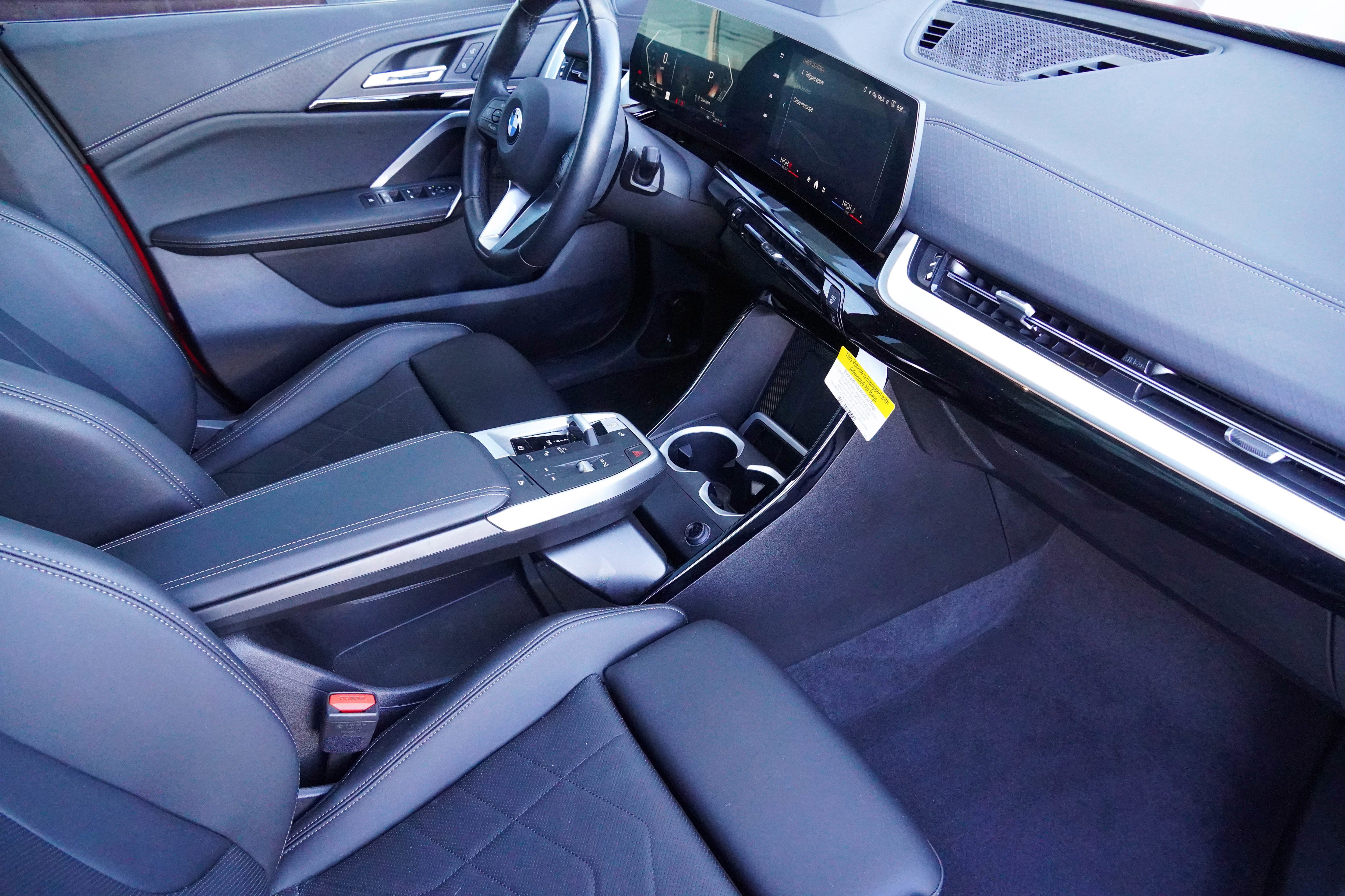 Certified 2025 BMW X2 xDrive28i image 10