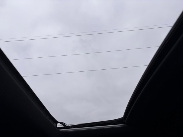 Used 2024 GMC Sierra 1500 AT4 w/ Technology Package image 32