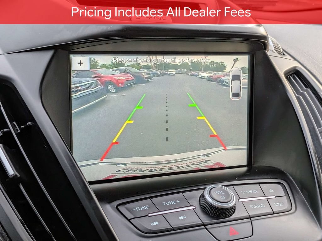 Used 2017 Ford Escape SE w/ Equipment Group 201A FWD image 22