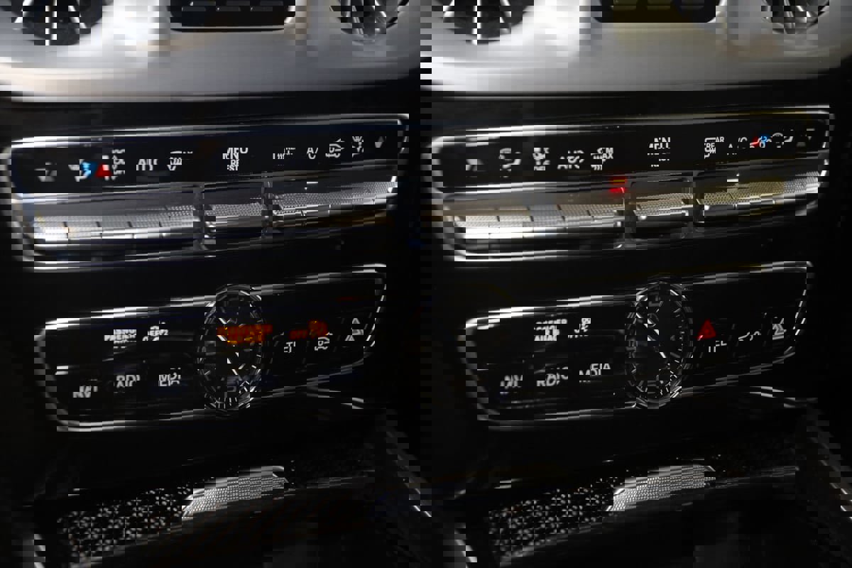 Used 2022 Mercedes-Benz G 550 image 39