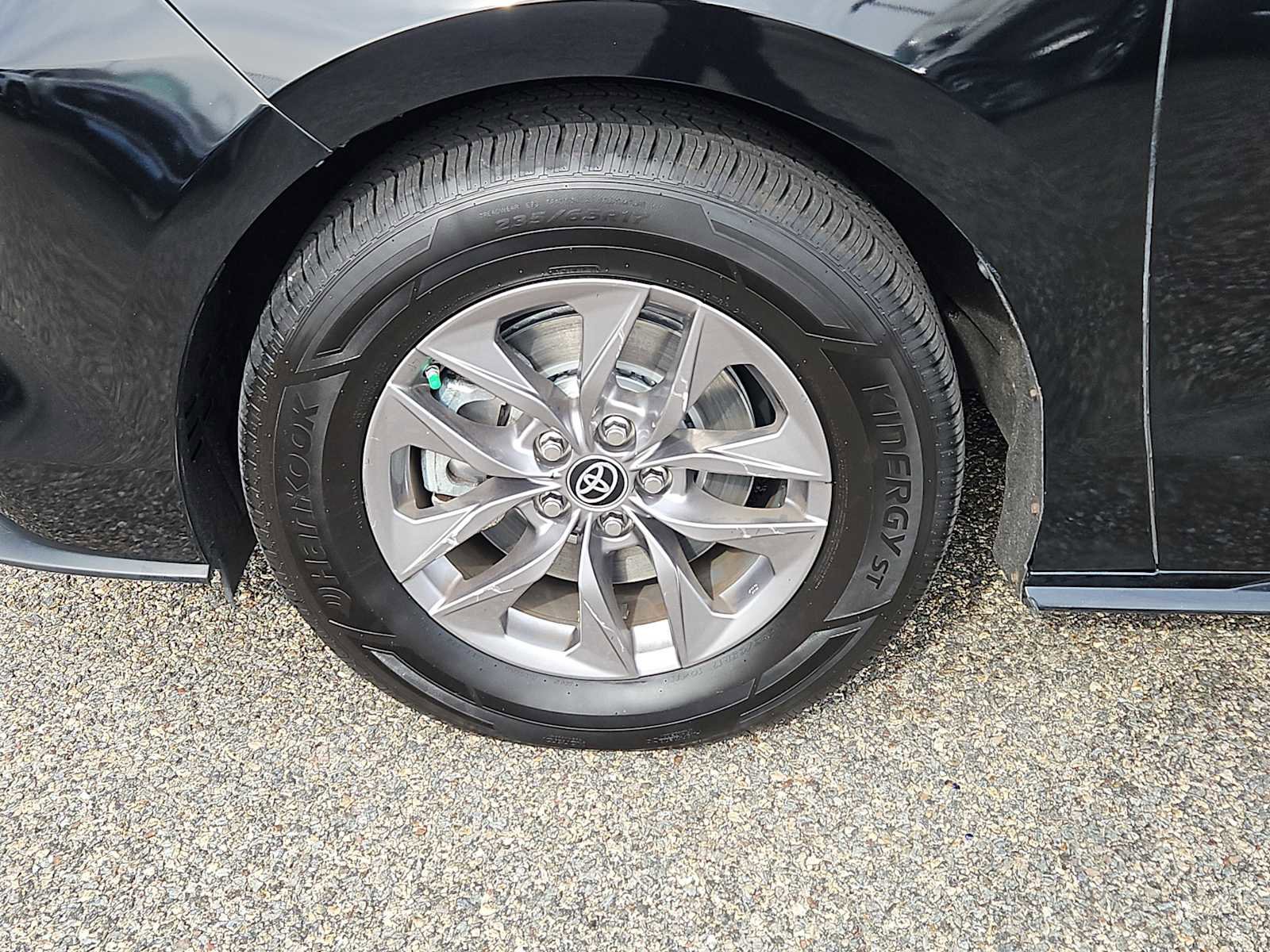 Used 2023 Toyota Sienna XLE w/ XLE Plus Package image 7