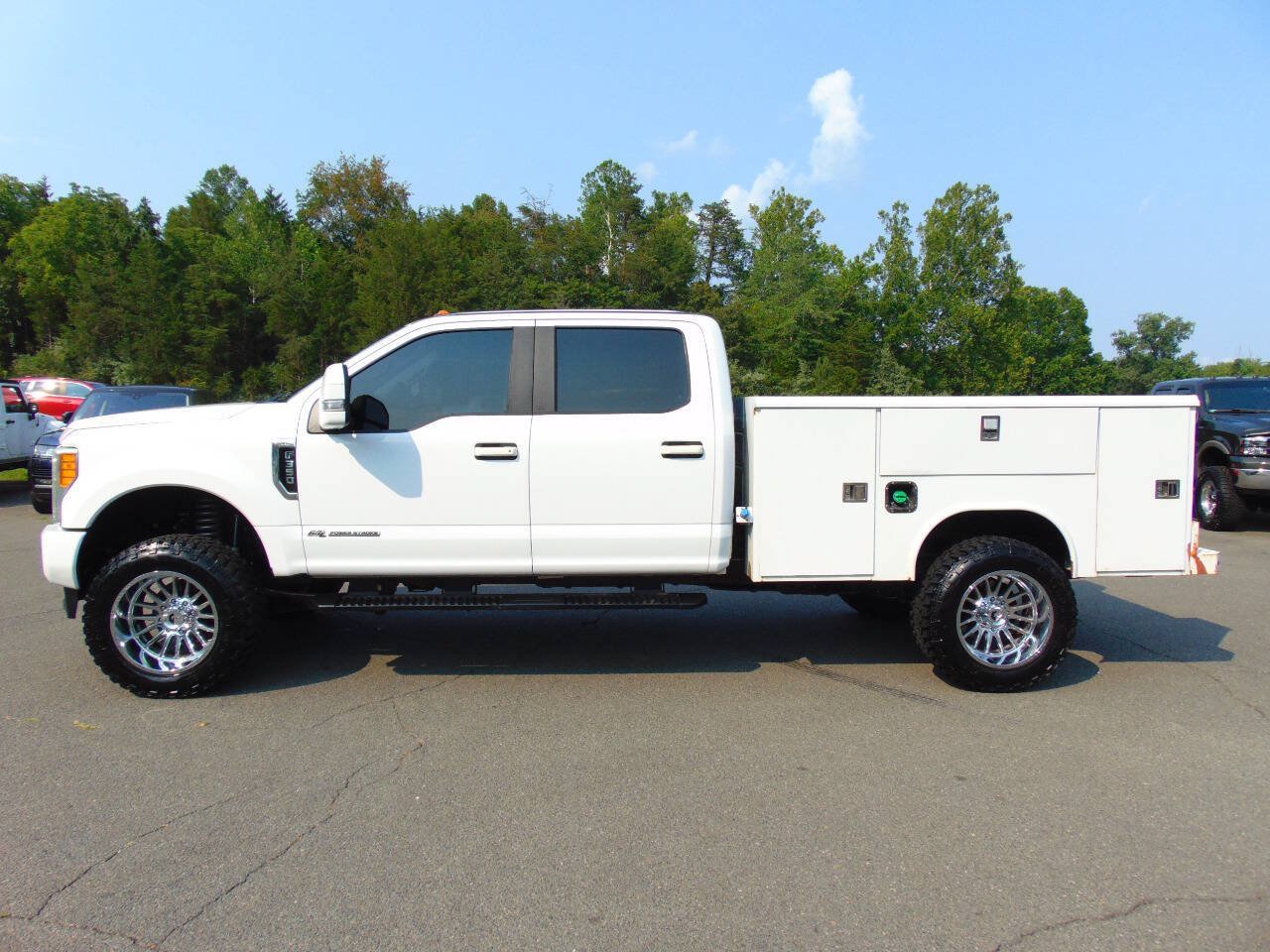 Used 2017 Ford F350 XL w/ Power Equipment Group AWD/4WD image 1