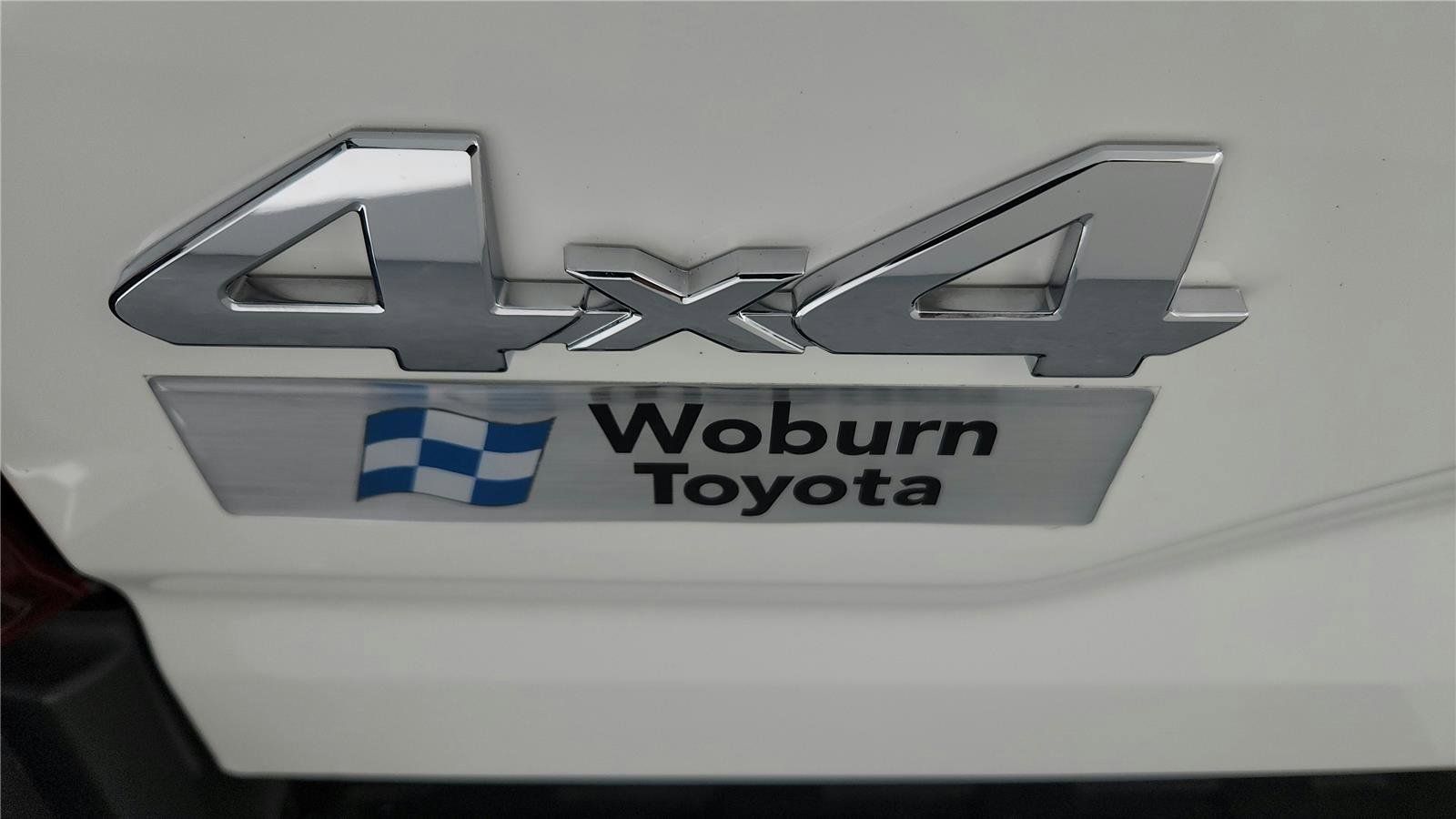 Used 2020 Toyota Tacoma SR5 image 9