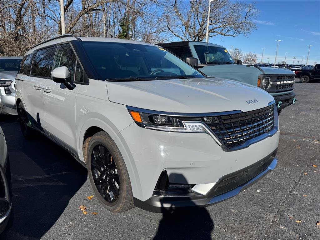 Certified 2024 Kia Carnival SX image 1