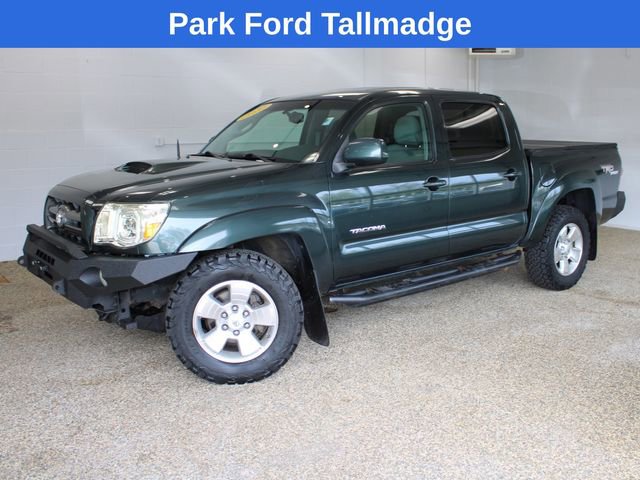 Used 2010 Toyota Tacoma 4x4 Double Cab image 1
