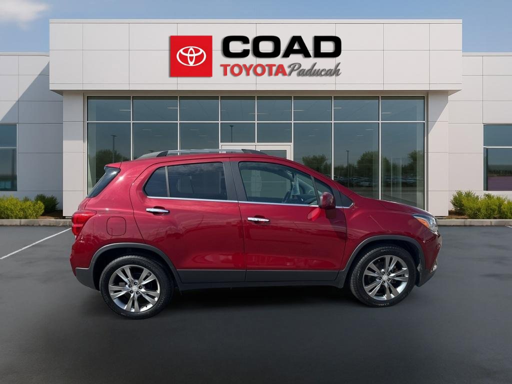 Used 2020 Chevrolet Trax LT w/ Driver Confidence Package FWD image 6