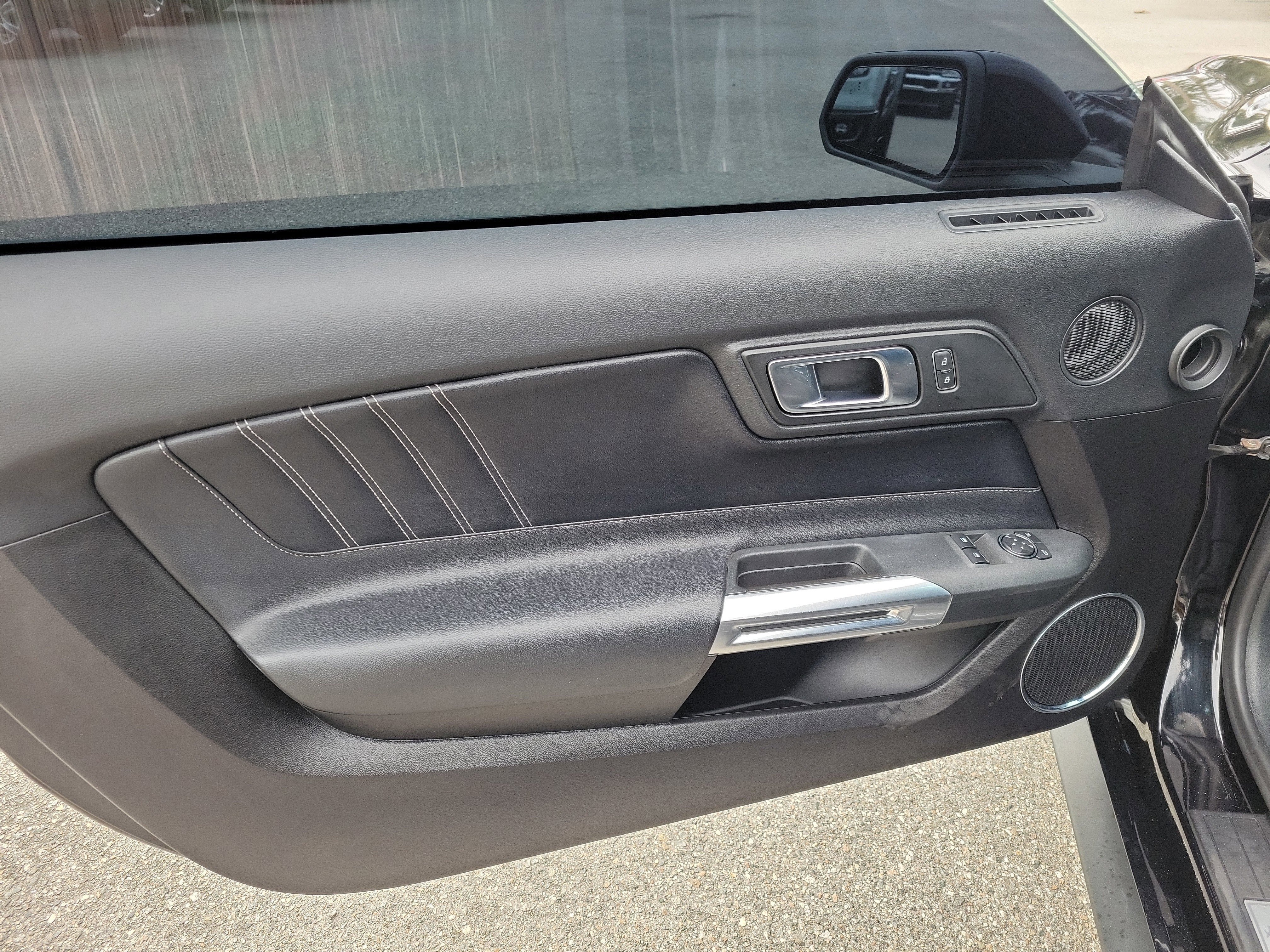 Used 2021 Ford Mustang GT Premium w/ Ford Safe & Smart Package image 5