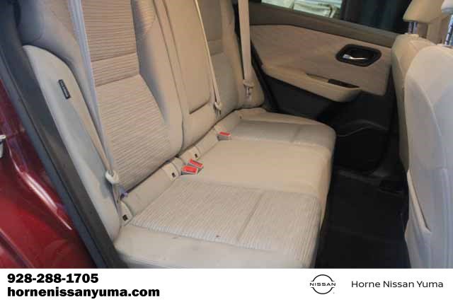 Used 2023 Nissan Rogue SV image 7