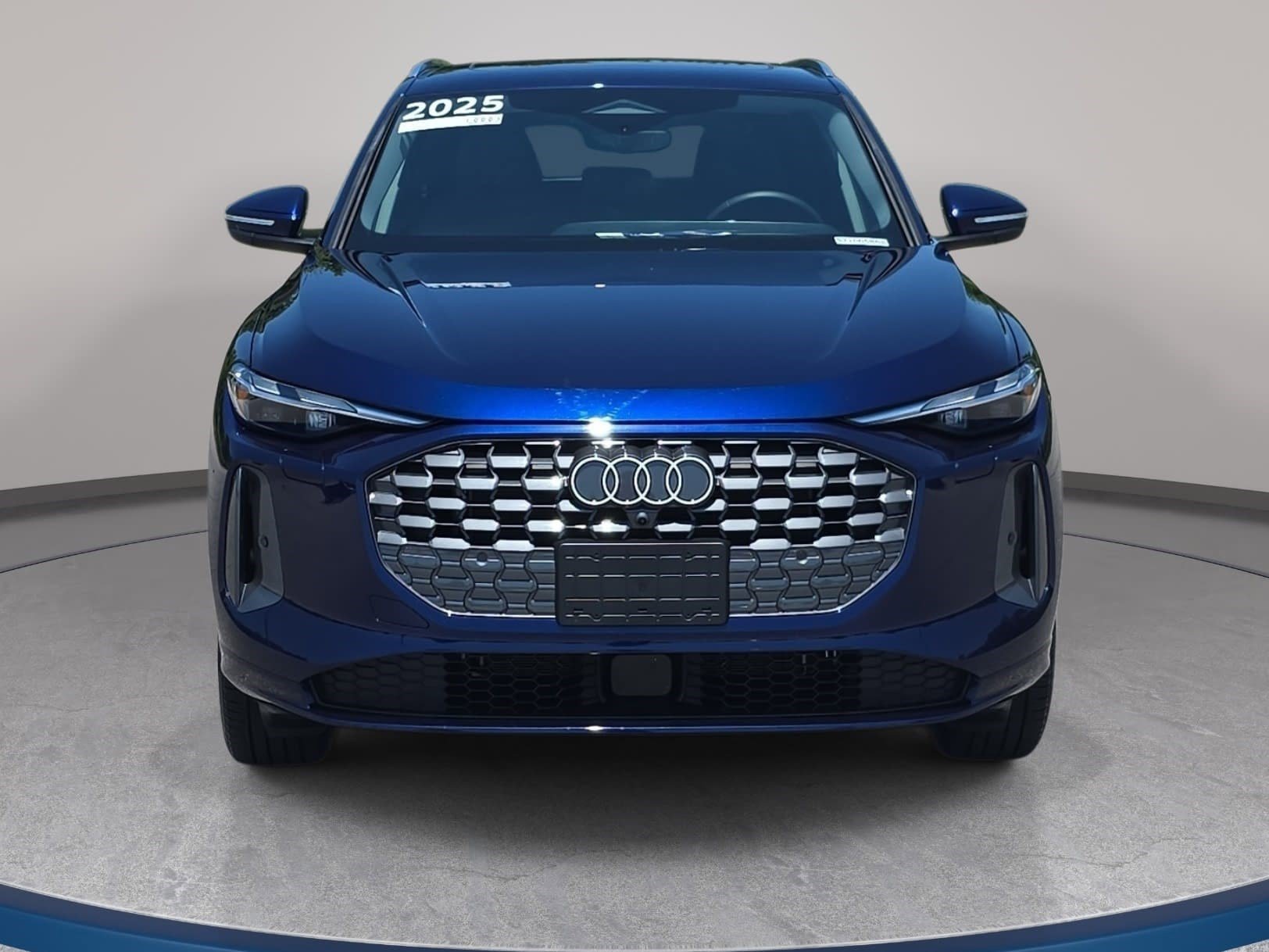 Used 2025 Audi Q5 Premium w/ Convenience Package AWD/4WD image 2
