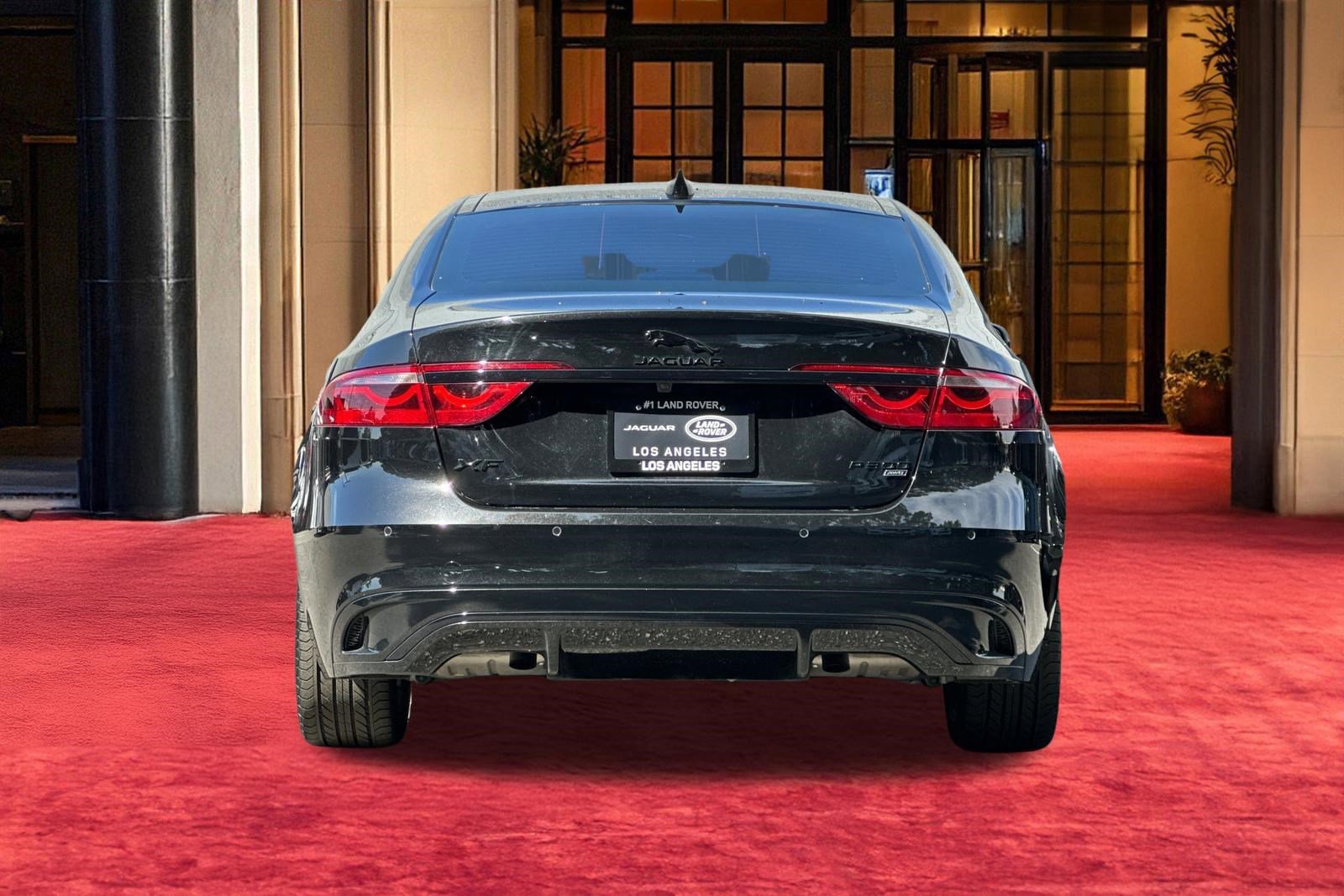 Used 2022 Jaguar XF R-Dynamic SE image 11