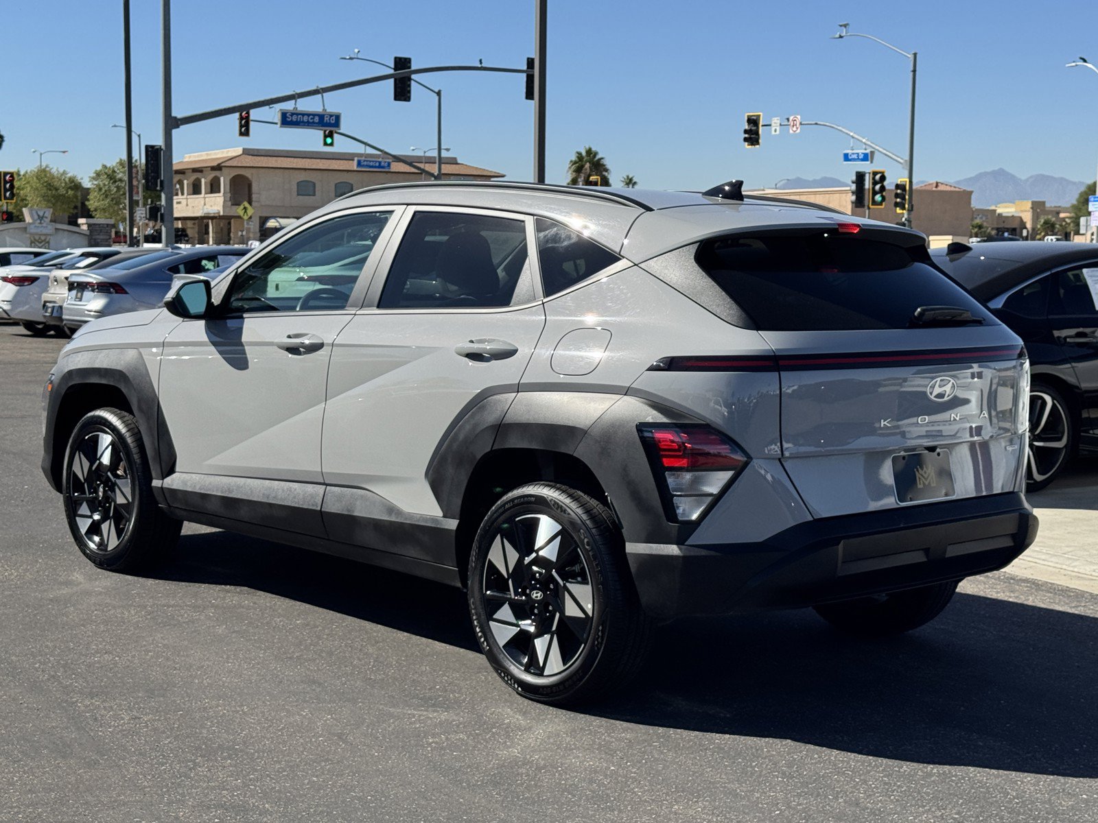 Used 2025 Hyundai Kona SEL AWD/4WD image 4