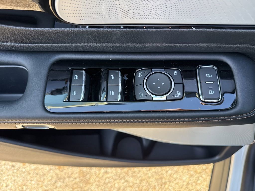 New 2026 Lincoln Aviator Reserve image 9