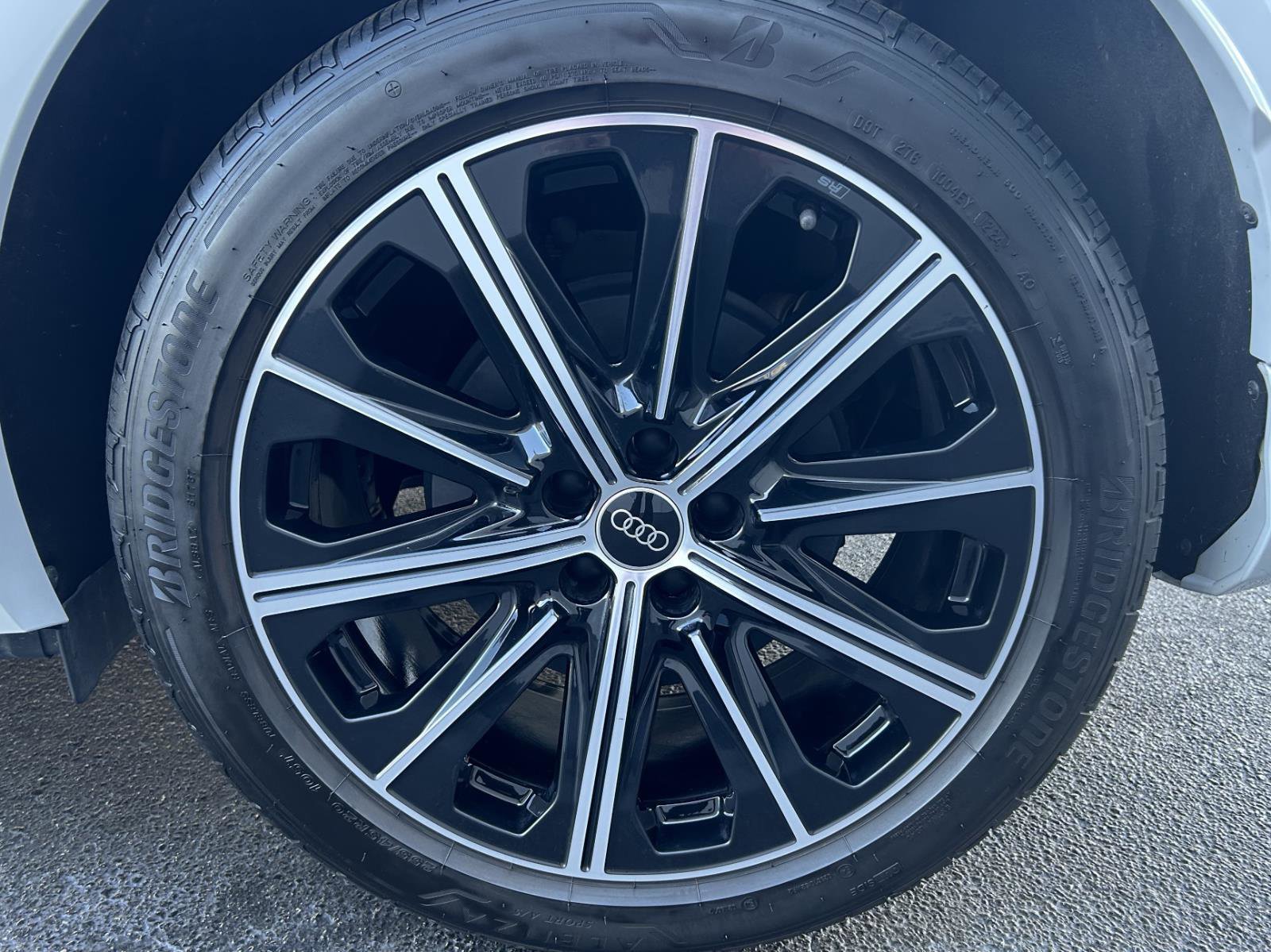 Certified 2025 Audi Q4 e-tron Premium Plus w/ Premium Plus image 12