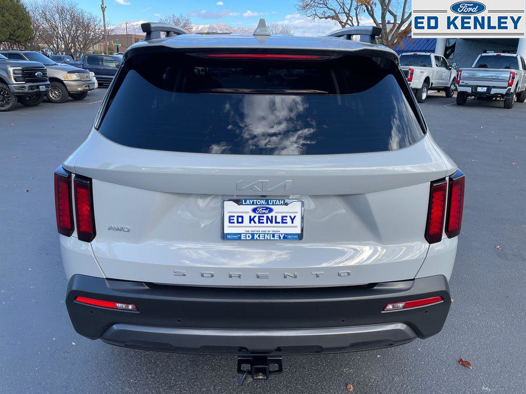 Used 2022 Kia Sorento S image 30