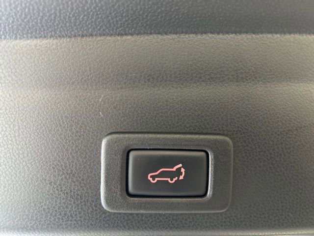 Used 2019 Subaru Ascent Limited image 30