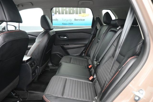 Used 2025 Nissan Rogue SV w/ Rock Creek Premium Package AWD/4WD image 10