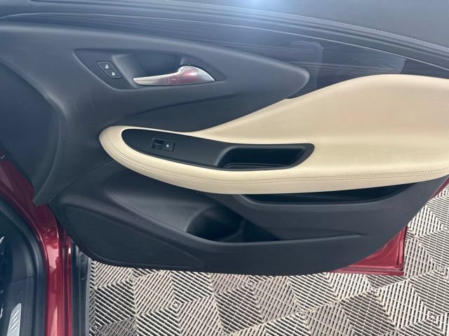 Used 2019 Buick Envision Essence AWD/4WD image 23