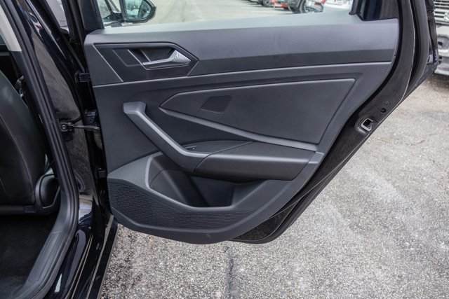 Used 2024 Volkswagen Jetta SE image 26