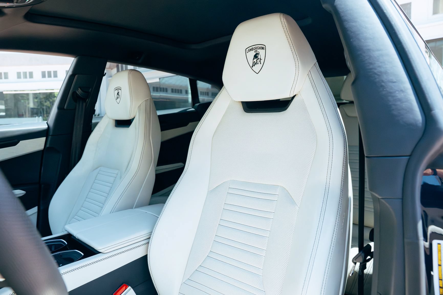 Used 2025 Lamborghini Urus S AWD/4WD image 21