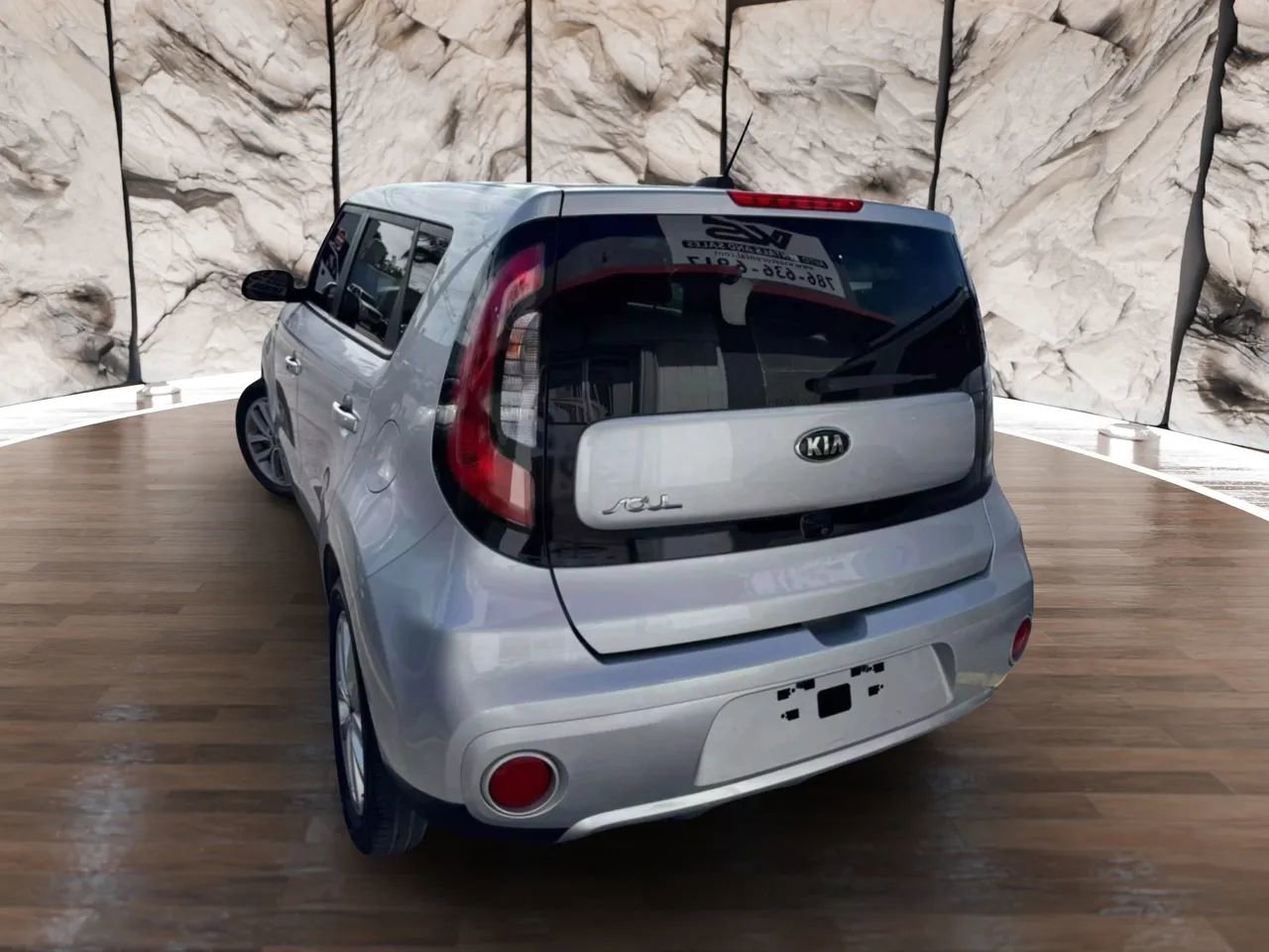 Used 2018 Kia Soul + w/ Audio Package image 3