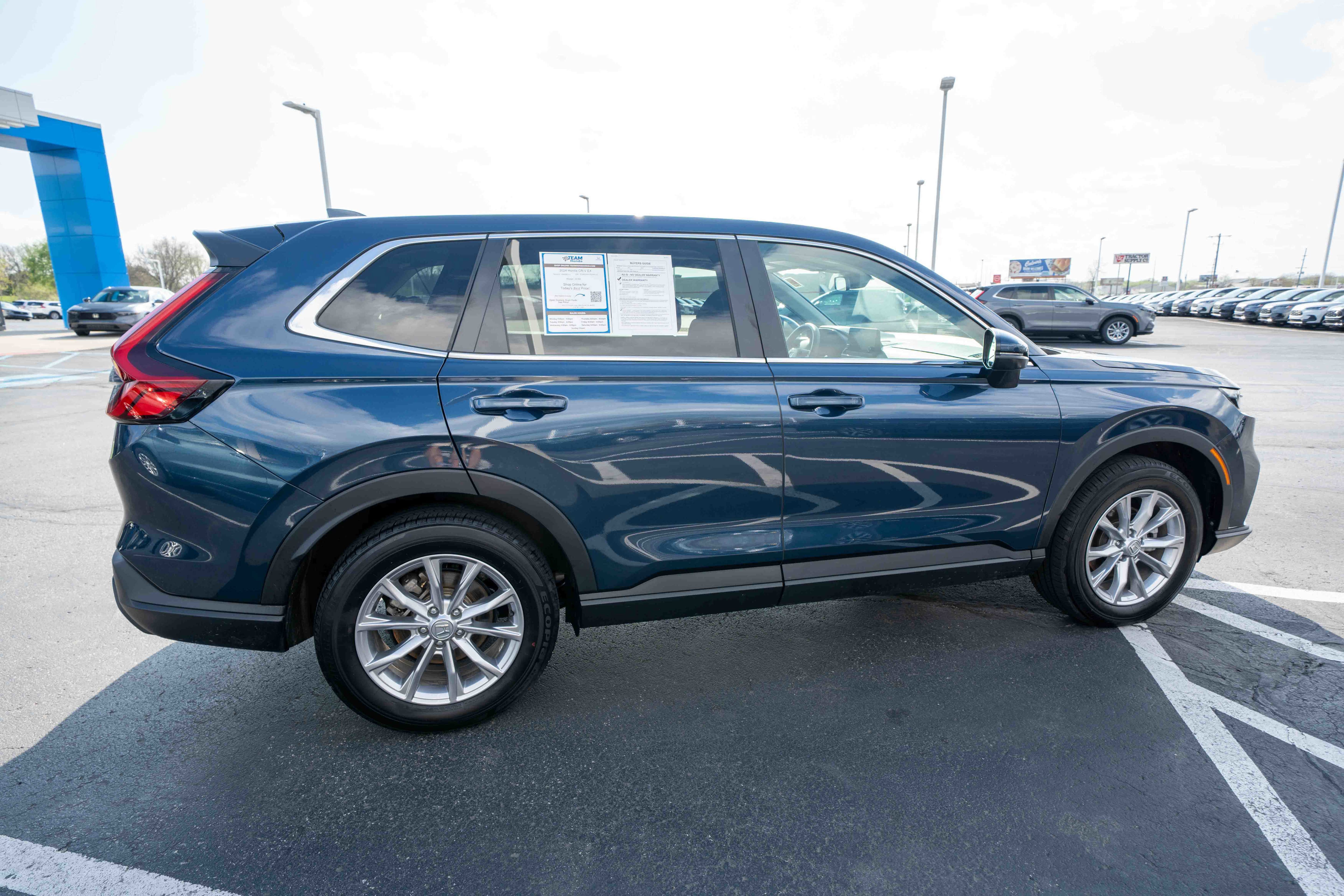 Used 2024 Honda CR-V EX image 6