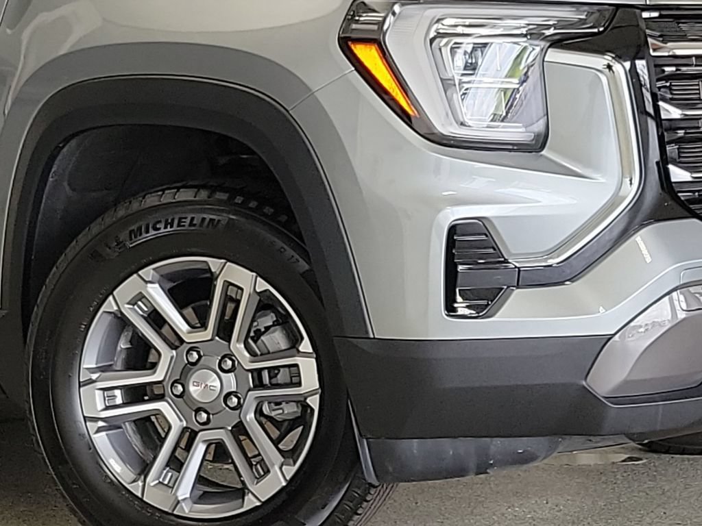 Certified 2026 GMC Terrain Elevation AWD/4WD image 2