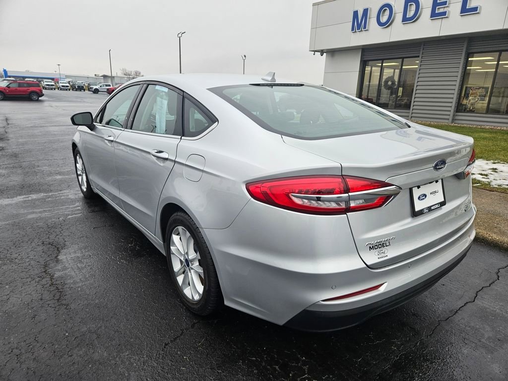 Used 2019 Ford Fusion SE image 11