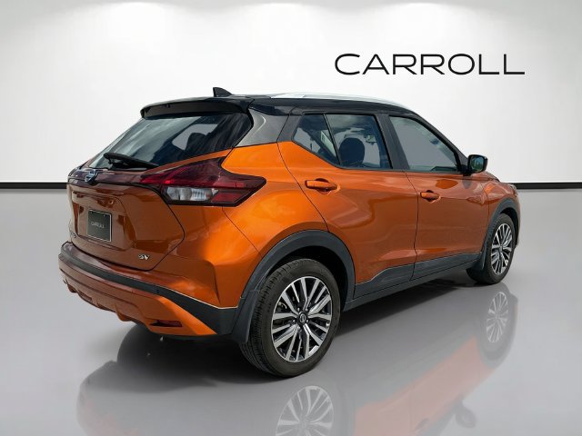 Used 2021 Nissan Kicks SV FWD image 3